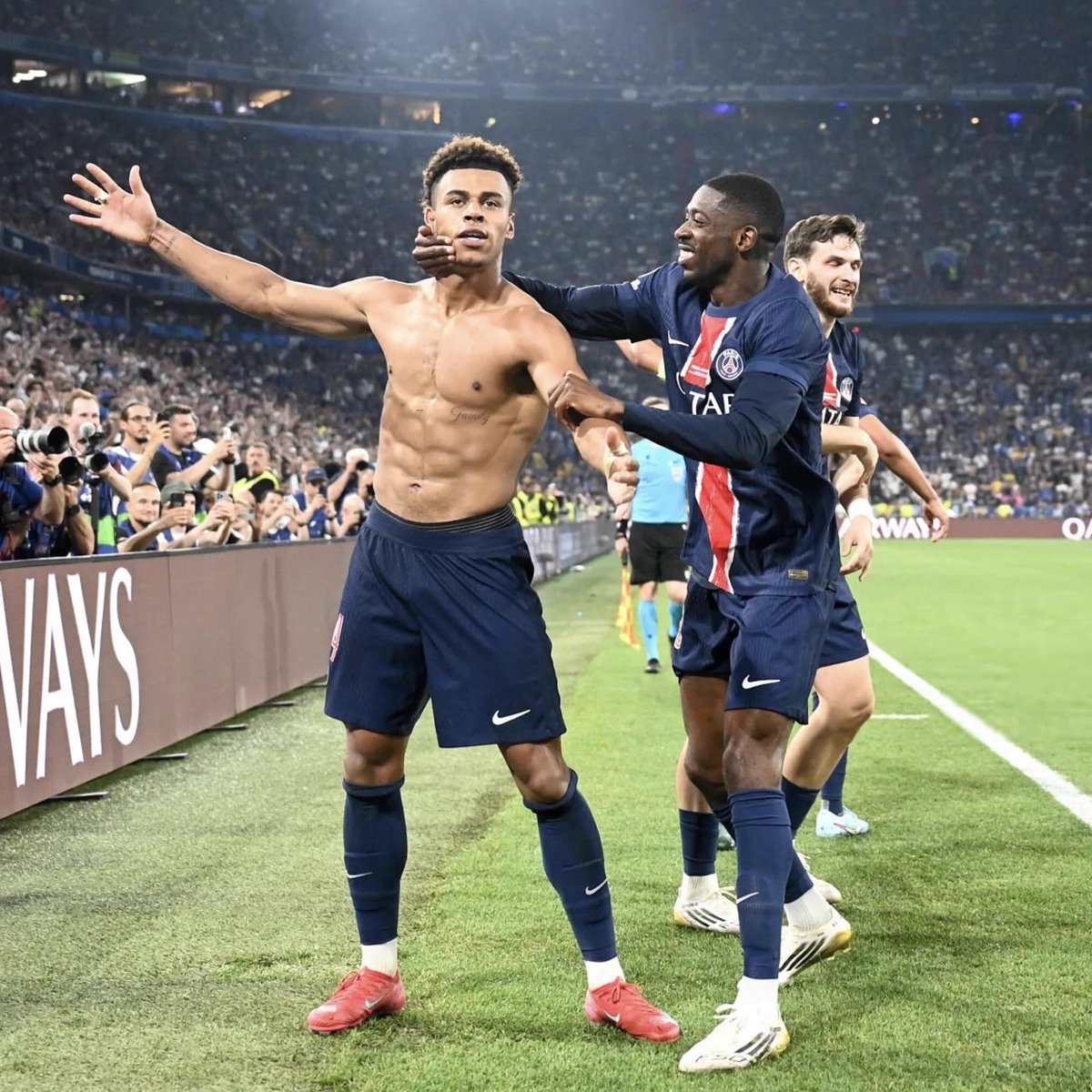 MediaParisien's tweet photo. 🇮🇹 Bastoni sur Désiré Doué et Ousmane Dembélé : 

« Nous affrontons deux des cinq meilleurs joueurs au monde. 

J’ai passé la pire soirée de ma vie lors de la Finale de Ligue des Champions. » https://t.co/sBF9eqcHpD