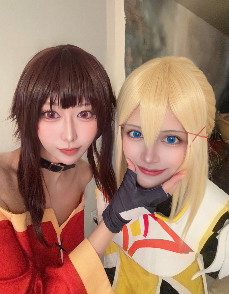 SNAM3_'s tweet photo. ⚠︎cos 

このすば併せした時のオフショ〜🩵💚❤️
皆に顎乗せしてもらった❣️❣️ https://t.co/KNS9pJWi34