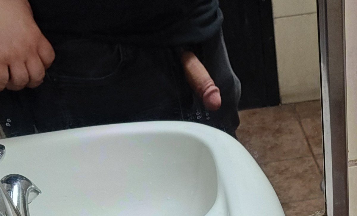 urobsessionoco's tweet photo. Looking for moots
New to NSFW Twit
Faceless
29
I enjoy many forms of media
Switch but Dom leaning most of the time
MDNI
Feel free to Dm, I don't bite (unless...)
Like and retweet to be moots https://t.co/hulB94n0go
