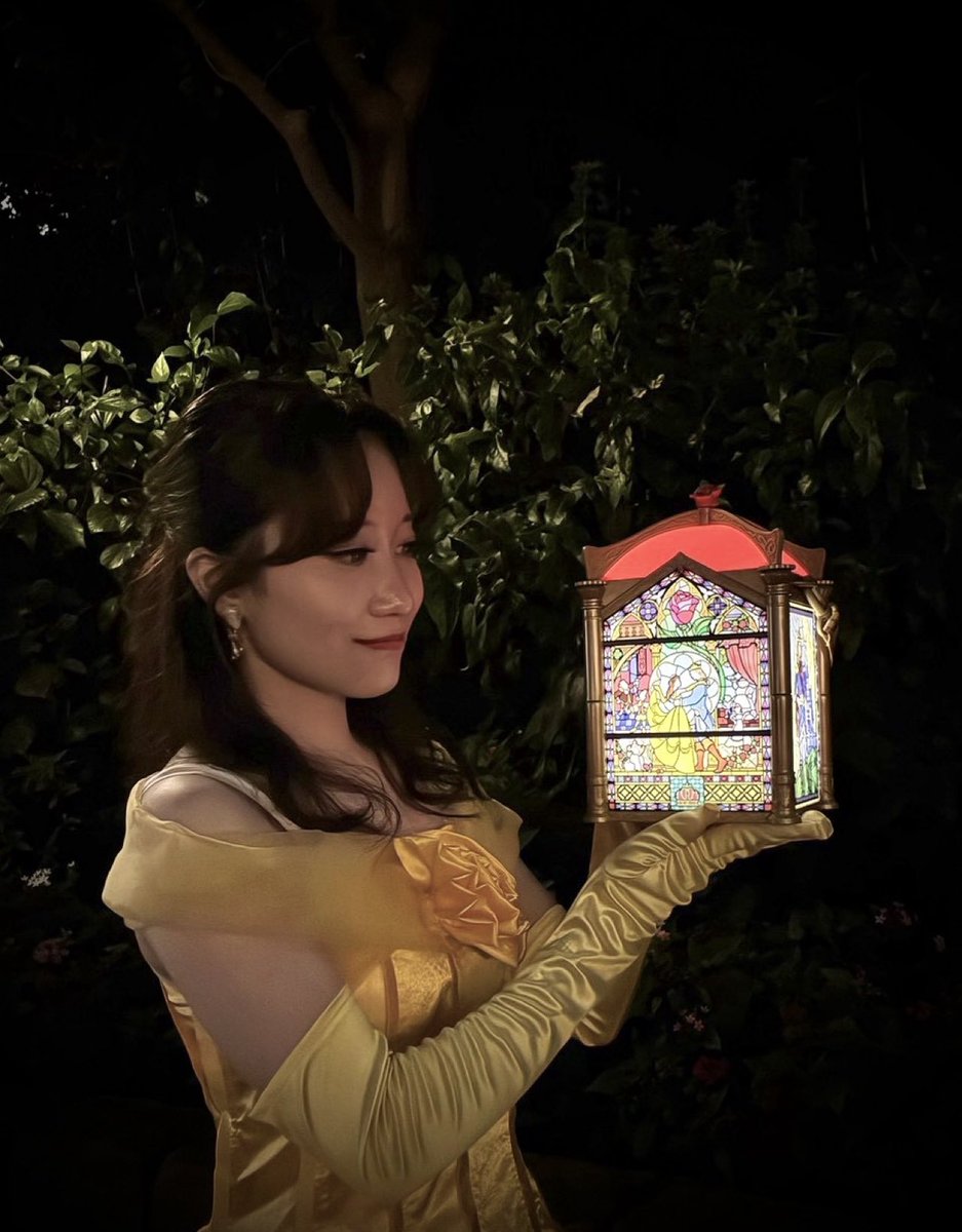 Faves_TheBest's tweet photo. ------------------------------

やさしさがひらいてく
　　　　　　　　　愛のとびら

-------------------------------

Beauty and the Beast / Belle🌹
#Dハロ仮装2026 https://t.co/onNNe68mqx