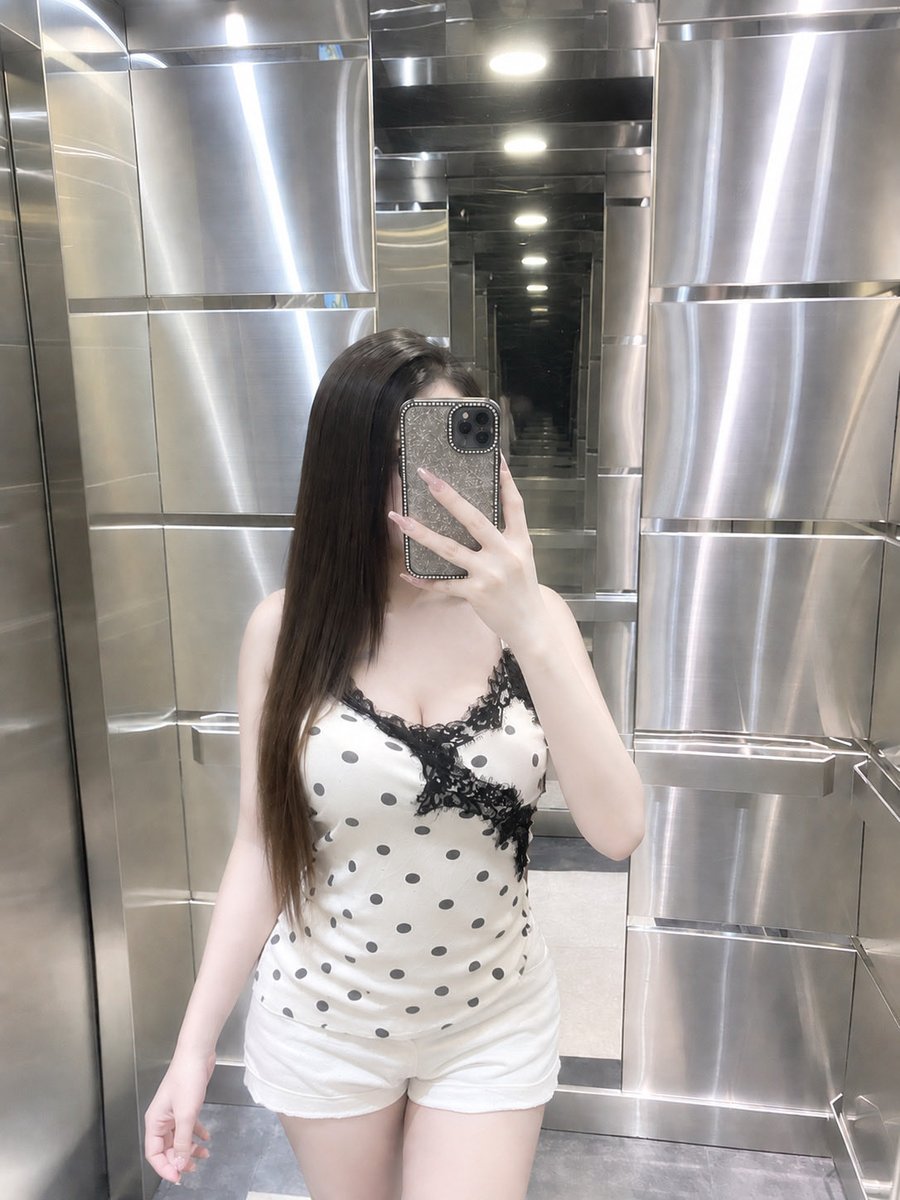 NongLin7kx's tweet photo. ดูมั้ยทักมา🤫🤫🤫 https://t.co/b77e4SLoEg