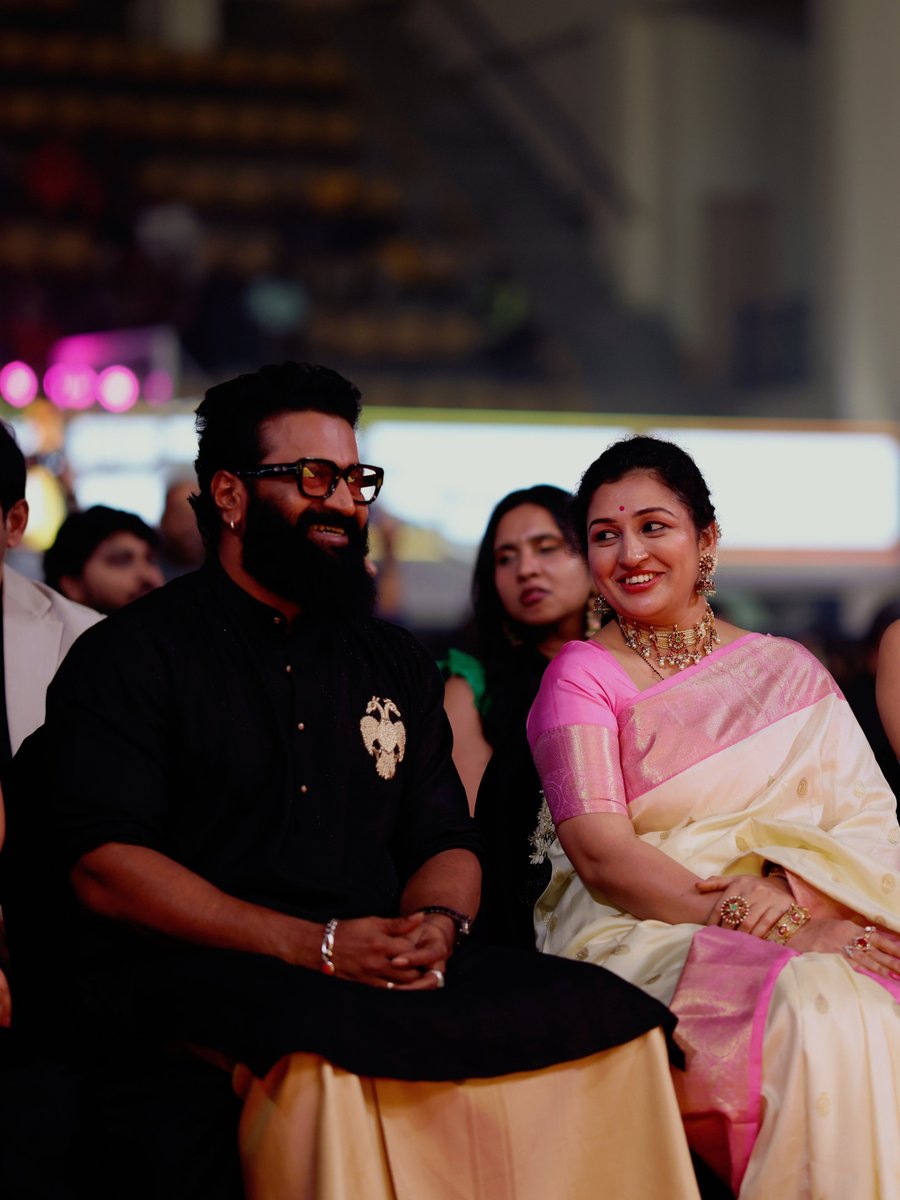 siima's tweet photo. @shetty_rishab  &amp; @PragathiRShetty giving us power couple vibes at SIIMA! From building the world of Kantara: Chapter 1 to sharing an evening like this, lovely to have Rishab and Pragathi with us.

#RishabShetty #PragathiShetty #KantaraChapter1 #SIIMA2026 #SIIMA https://t.co/XIWsMROG4C