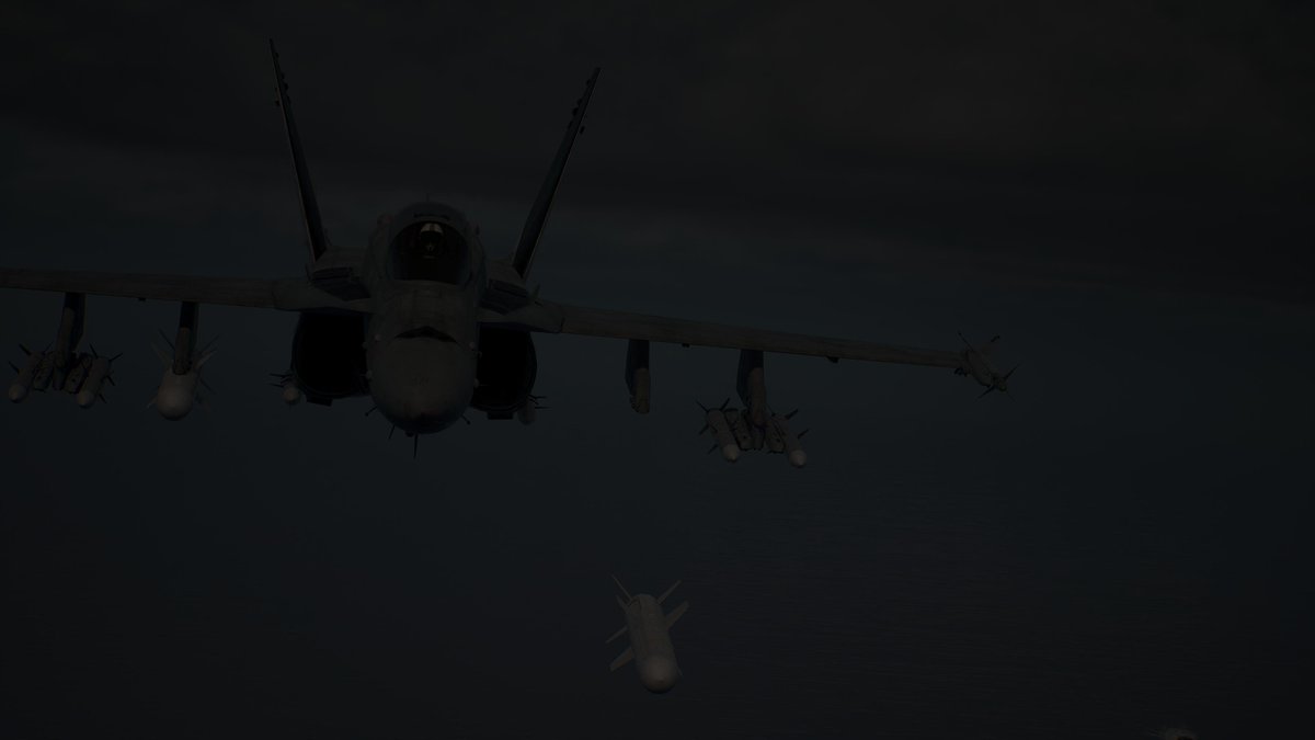SPACE_HOTCAKE's tweet photo. 起きた。
夜勤行こ。
#ACE_COMBAT_8 は空対艦ミサイルが煙を噴いて終末誘導 で突っ込んでゆく感じが撮影出来るのいいね。
特殊兵装の効果を撮るの楽しいね。 https://t.co/AX2bdwu5cL