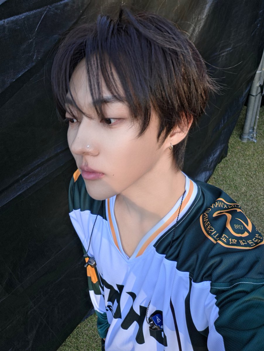 ggyusik's tweet photo. 안태규 이분 대축 때마다 얼굴 미치셨다네요
학생 다 꼬실려고 미치셨네요 https://t.co/c5n9jMbJVW