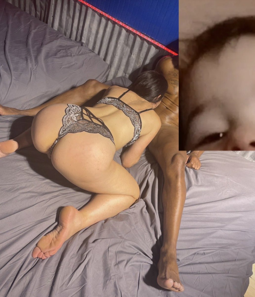 prettyangela911's tweet photo. What the zip🎀💦🍆 https://t.co/3pDomto69s https://t.co/xvUPULPcid