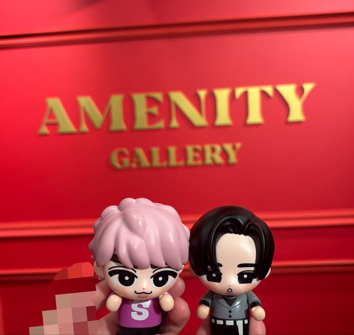 meme_renmeg's tweet photo. #AMENITYgallery
さっくん担の娘と行ってきました😊
これから行かれる方もいらっしゃると思うので、色んなお写真はまた後日♡
黒の紙飛行機と封筒は
「飛行機に乗ってみんなのいる日本に帰って来ているよ!」って、めめからのメッセージって思っています🖤🖤🖤🖤🖤
ダイスキ~❤︎
#SnowMan⛄️ https://t.co/csipdrt6Kp