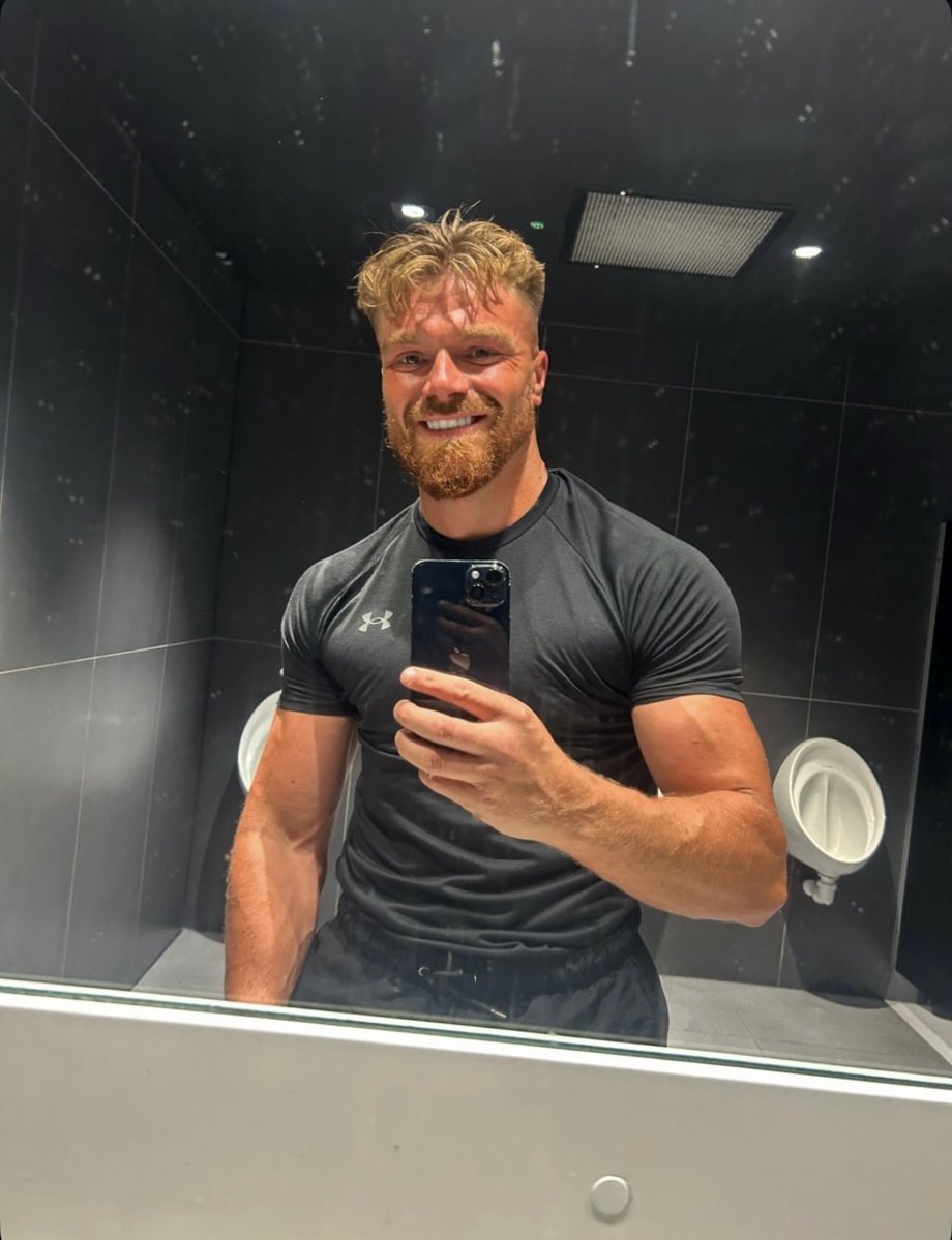 findommasteral's tweet photo. Stay in that room. Stay locked on me.
Lonely boys bleed cash faster.
Keep being this pathetic. I like it🤤

#findom #finsub #cashsub #cashfag #cashpig #paypig #alpha #unethicalfindom #unethical #pits #biceps https://t.co/zc83mCN3WL