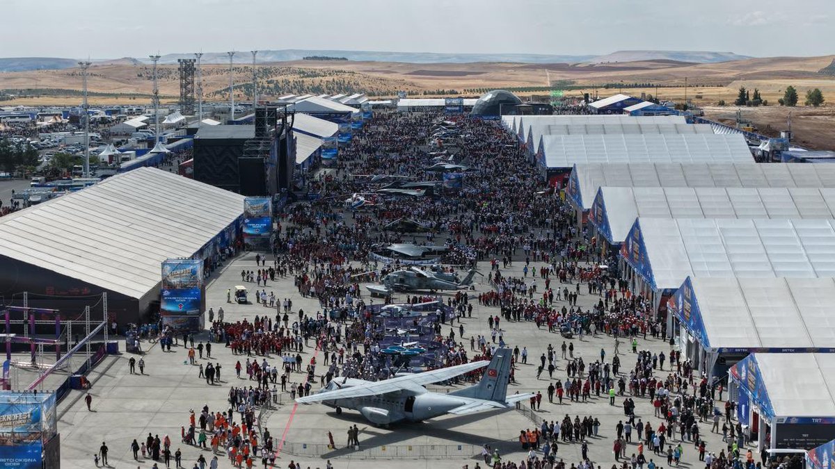 ibrahim_besinci's tweet photo. 📍TEKNOFEST | Şanlıurfa

Burada sadece teknoloji değil, Türkiye Yüzyılı sergileniyor!

TÜGVA İcathanelerimizde hayallerinin peşinden koşan gençler, yarının dünyasını inşa ediyor! 🦾🚀 https://t.co/PhIshUTgnD