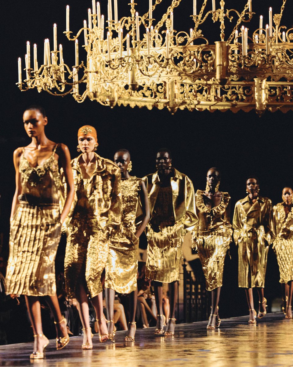 KeringGroup's tweet photo. @YSL Women’s Summer 27​
by Anthony Vaccarello​

#SaintLaurent https://t.co/wjnLO9ZgqM