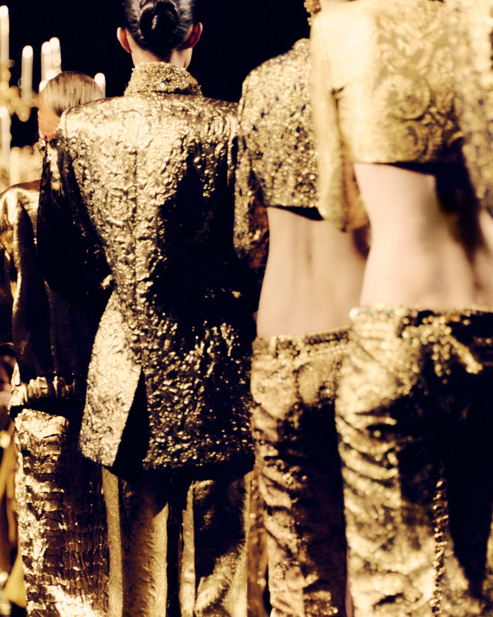 KeringGroup's tweet photo. @YSL Women’s Summer 27​
by Anthony Vaccarello​

#SaintLaurent https://t.co/wjnLO9ZgqM