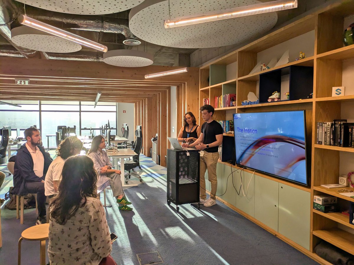 subvisual's tweet photo. Thank you to everyone who joined us for DSPT's 10-Year Meetup last Wednesday!

Special thanks to Margarida Lobato Costa from Cegid and Pedro Costa from Condukt for their insightful talks.

See you at the next one? 👀 https://t.co/R4Mgb6u6It