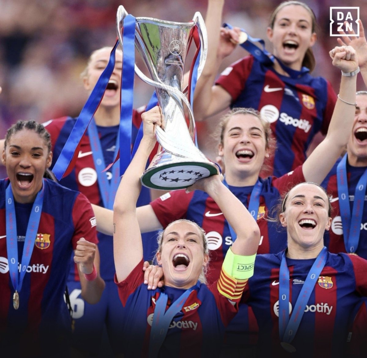 mamenjmnz's tweet photo. Alexia Putellas y su relación con la Champions es otra historia.
Siendo la jugadora mejor valorada en dicha competición, Alexia sigue reinando en Europa y a nivel mundial 💅🏼 https://t.co/ooG9603w2F