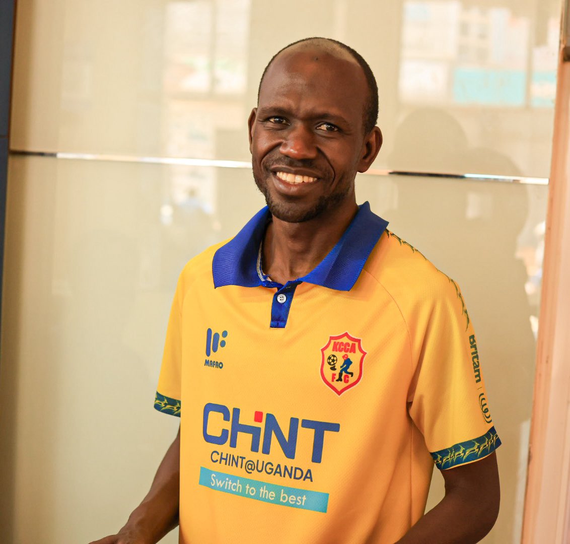 CHINTUganda's tweet photo. We’re keeping it LOCAL! 🇺🇬🔥
Rock your KCCA FC jersey and show the pride of Kampala.
Powered by CHINT Uganda.
#FridayForLocalJersey #KCCAFC #ChintUganda #SwitchToTheBest https://t.co/XM98rxeYKv