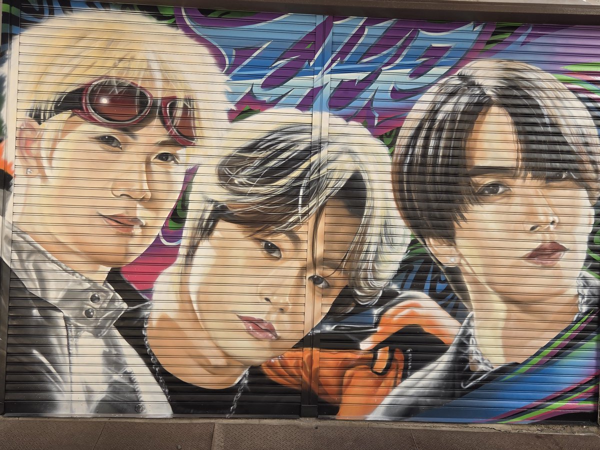 usinosuke51's tweet photo. 円頓時本町商店街のBMSGシャッターアートみてきました。
スマホかざすと見れるのは画面録画うまくできず…。

#BMSGOPENTHESUTTER 
#円頓寺本町商店街 https://t.co/l0SdPvOLZx