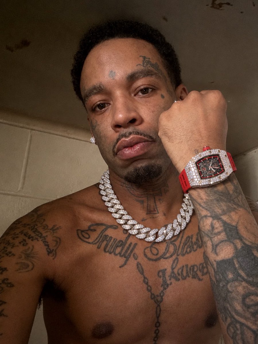 JohnGotti7gf's tweet photo. New day new pape which baddie wanna make content #contentcreater https://t.co/fZbX46kNzX