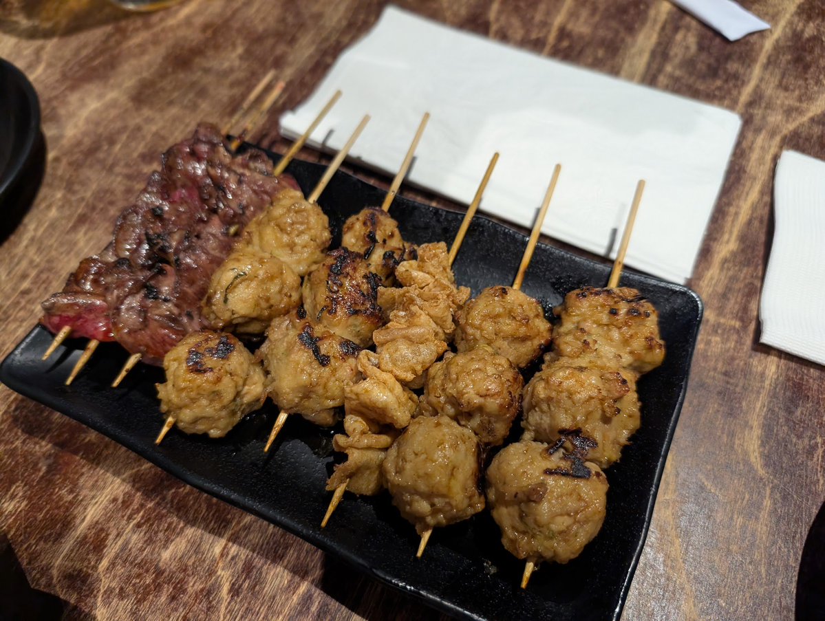 kawashin1's tweet photo. さっき松尾さんが紹介してたラスベガスに Izakaya-Go の写真をお送りします。これラスベガスの居酒屋なんですよ？

#fv_reinvent https://t.co/Im0fTCugsW