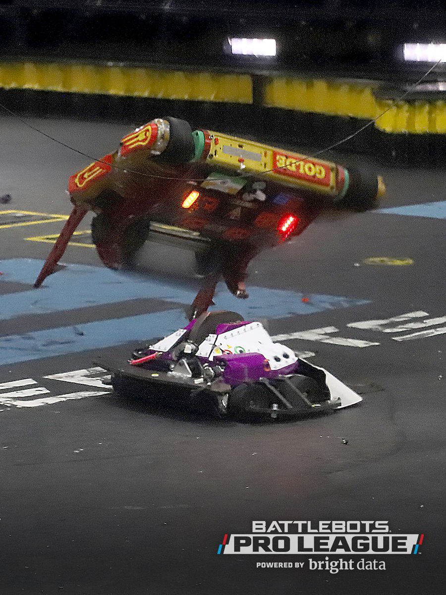 BattleBots's tweet photo. ⚠️ Spoiler Zone ⚠️
What a start to the Quarter Finals! Tell us:
Which winning robot looked most impressive, and which bots do you think were the most innovative?

Watch FREE worldwide on YouTube.
▶️ https://t.co/P4HliffGsi 

The BattleBots Pro League Powered by Bright Data.
📸 Original photos by Daniel Longmire