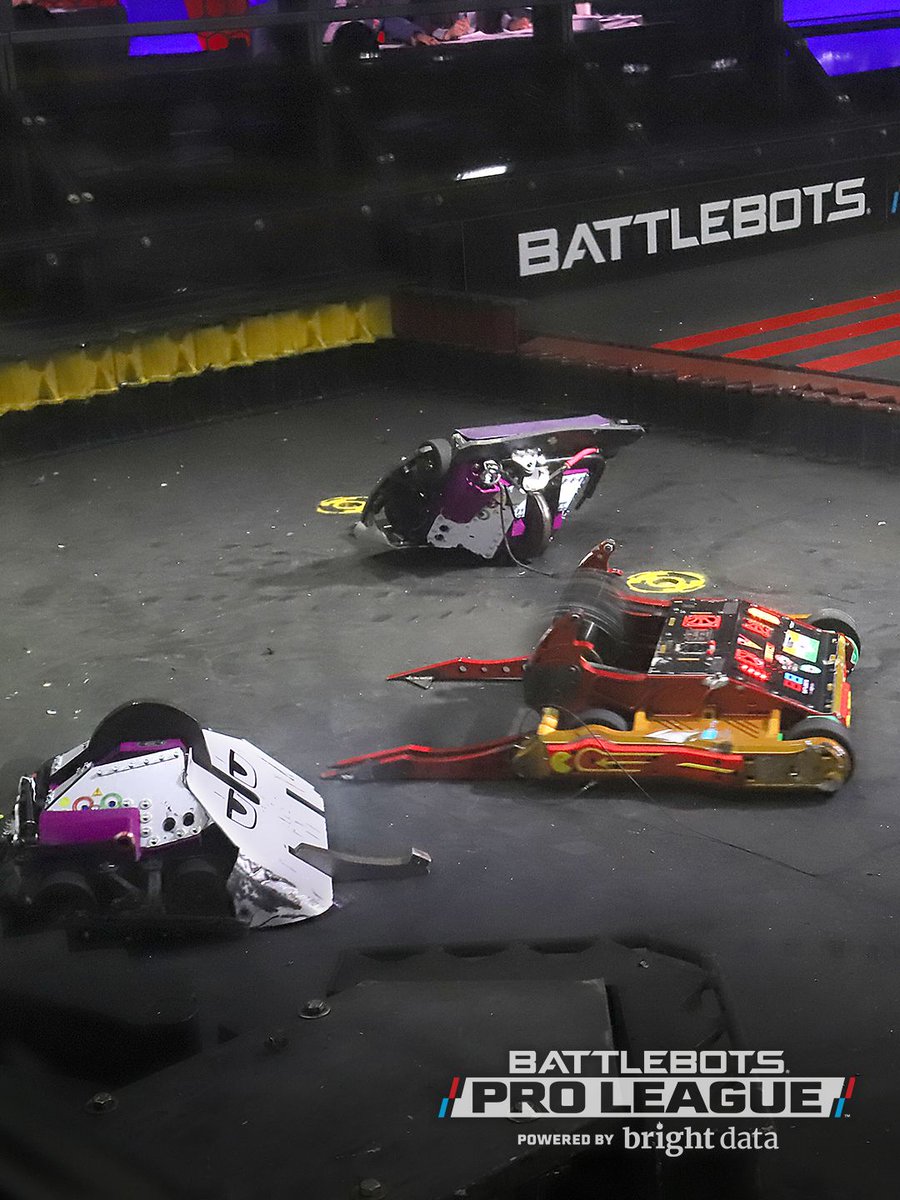 BattleBots's tweet photo. ⚠️ Spoiler Zone ⚠️
What a start to the Quarter Finals! Tell us:
Which winning robot looked most impressive, and which bots do you think were the most innovative?

Watch FREE worldwide on YouTube.
▶️ https://t.co/P4HliffGsi 

The BattleBots Pro League Powered by Bright Data.
📸 Original photos by Daniel Longmire