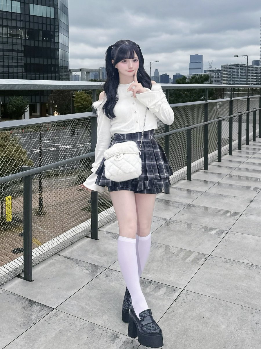 one__miri's tweet photo. 一緒におでかけしよ？🩵🫧🧊 https://t.co/JgiFQKgdlS