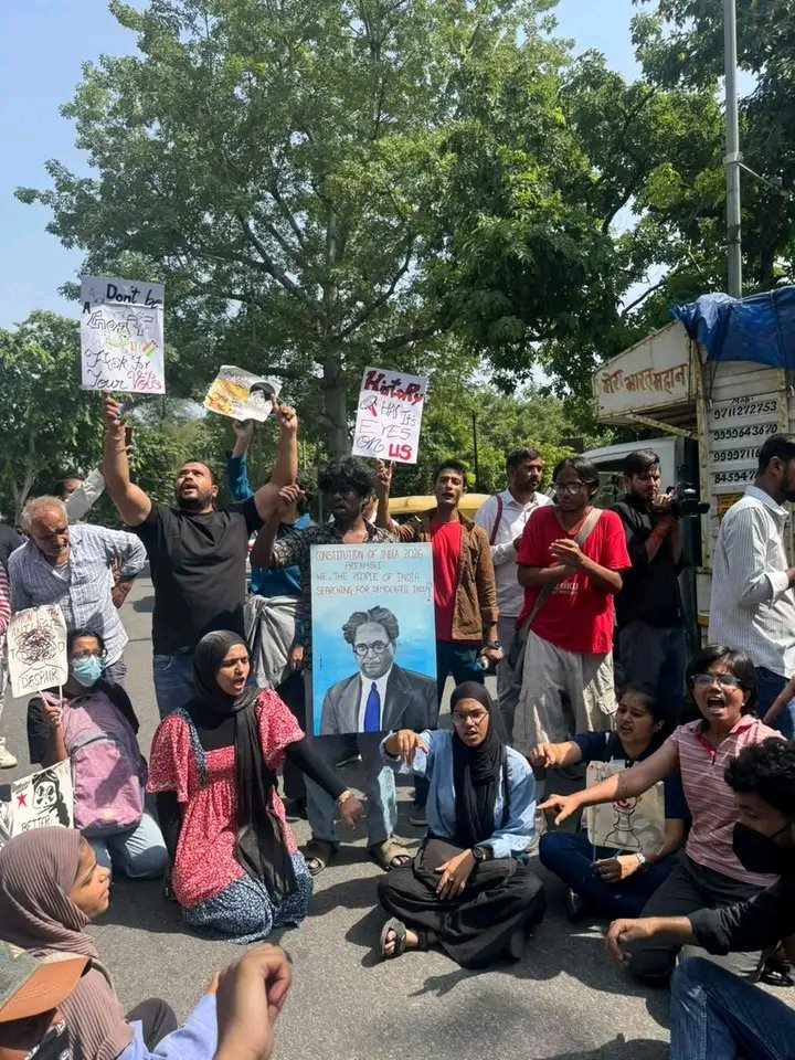 Fraternity_movt's tweet photo. Fraternity Movement will not stop occupying street until CEC Gyanesh Kumar is arrested!

Rise in rage against police brutality 

Stop SIR 
Reinstate wrongfully deleted voters

#StopSIR
#AarestGyaneshKumar 
#FraternityMovement https://t.co/IxRRHaJ5nu