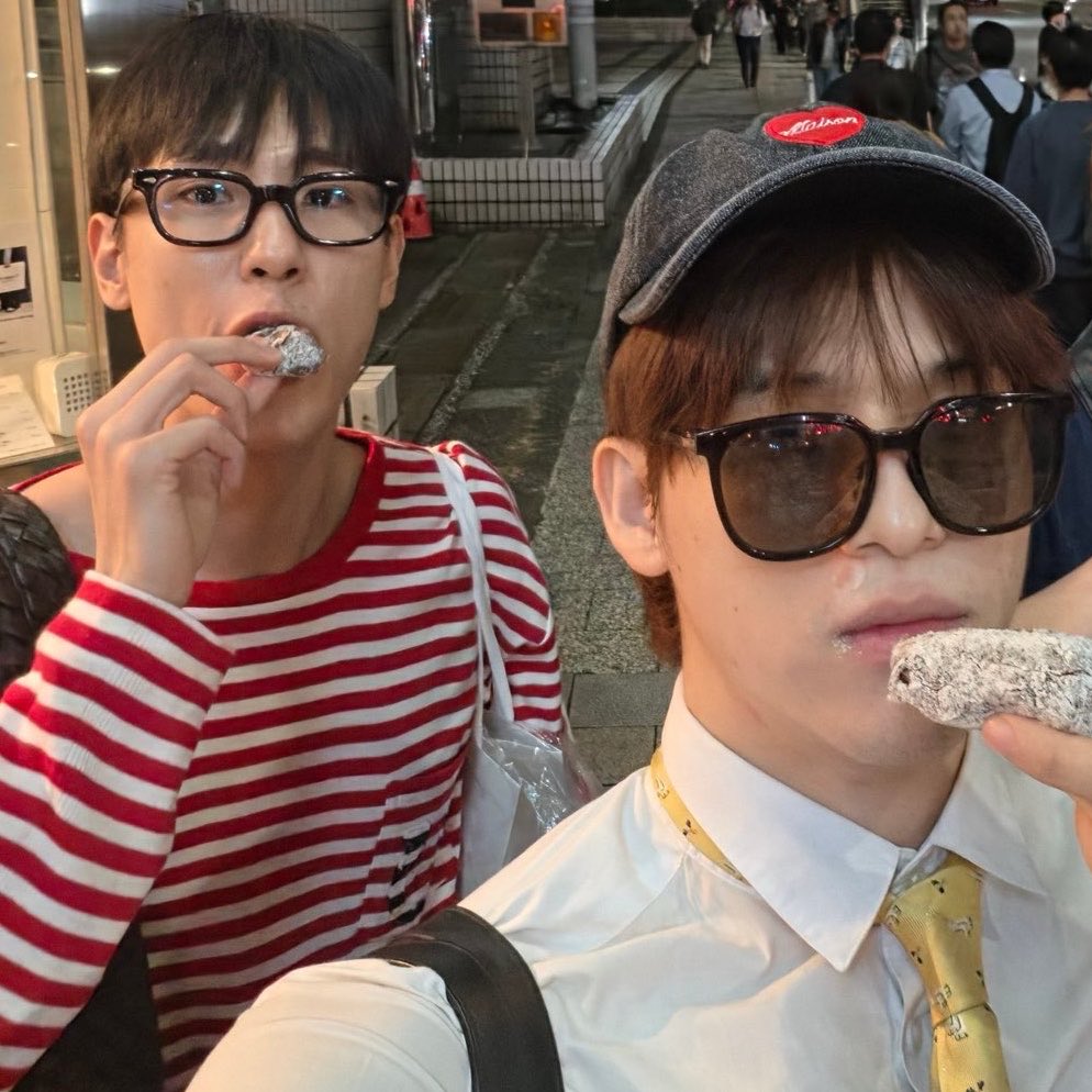 dearjumark's tweet photo. “antarai gang”                           their “antarai +2” https://t.co/S4QDr3IraT