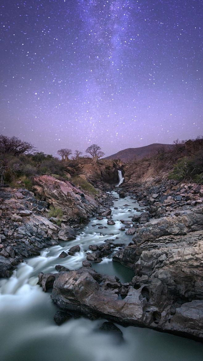 NicholasHarodn's tweet photo. [The dried pool fears the falling star, carrying a delicate secret of time passing.] https://t.co/LDpoPOQ2Yq