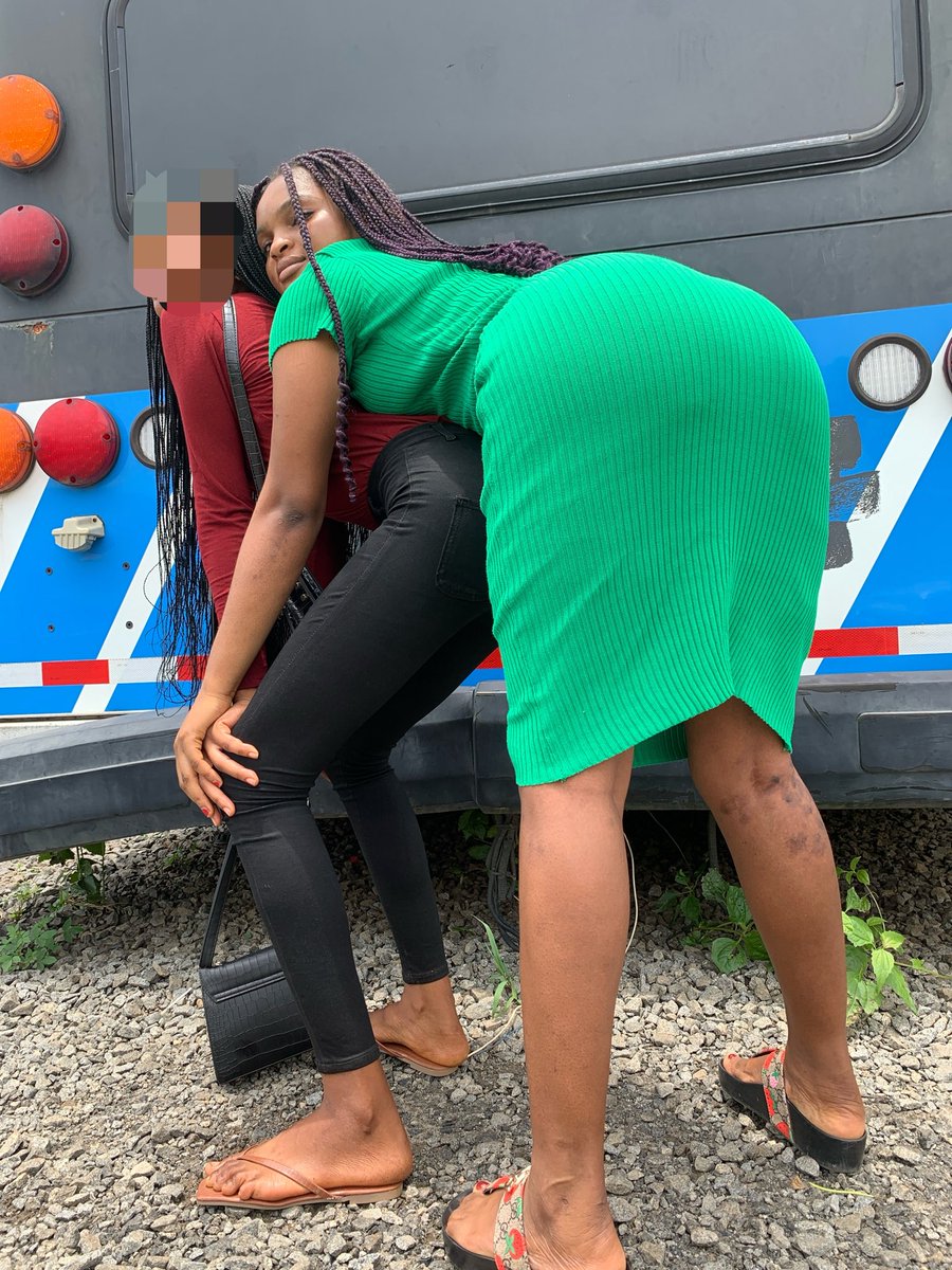 Brattyenori13's tweet photo. I’m allergic to men that cannot provide for my material needs or send me money for skincare every week🥹🥰 https://t.co/LD7CCGtAkJ