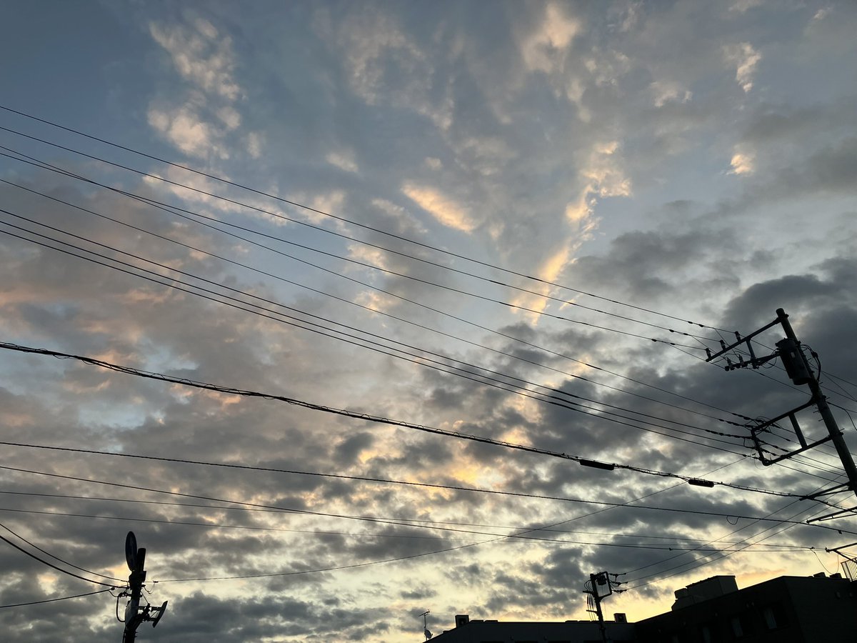 maruyami0707's tweet photo. 今朝の空 https://t.co/aLe80dSRAk