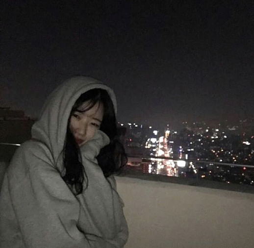 KuamrPrawin's tweet photo. 栗を渋皮煮にする為に鬼皮を剥いてるとどうしても渋皮に傷が付いてしまうのがいくつか出てくる問題を解決しようと、100均で栗ピーラーを買った。
でも普通に渋皮に傷が付いたので最終的に、爪で栗頭頂部の鬼皮に切り込みを入れてからバナナみたいに剥いてくのが一番キレイに剥けることが判明した。 https://t.co/1w382KQhkg