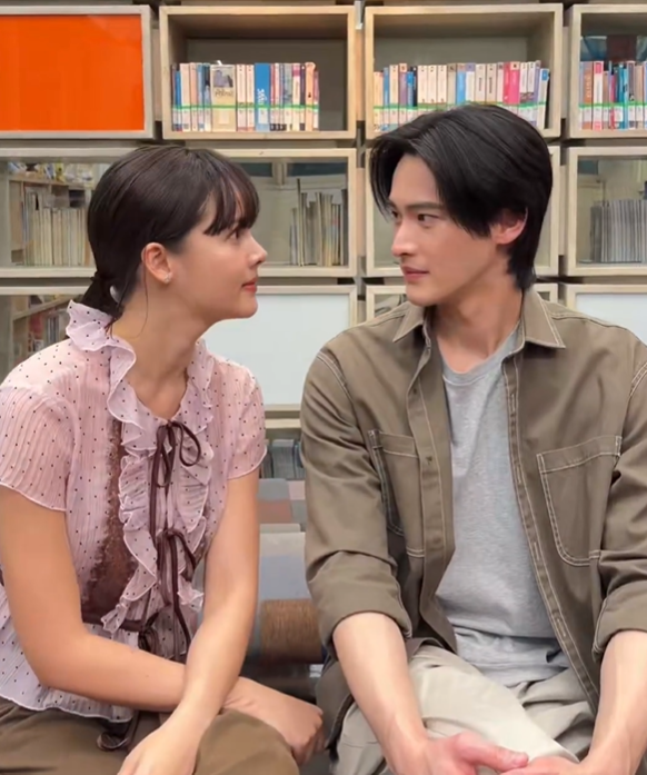 Muaykanayu's tweet photo. เก้าญ่ายอมได้ทำไมเราต้องย๊อมมมม
#ตะวันลวง ดราม่าเจ้มจ้นแน่นอนดูเคมีพระนางก๊อนนนน 😆 🤣 https://t.co/uQEozbpRBq