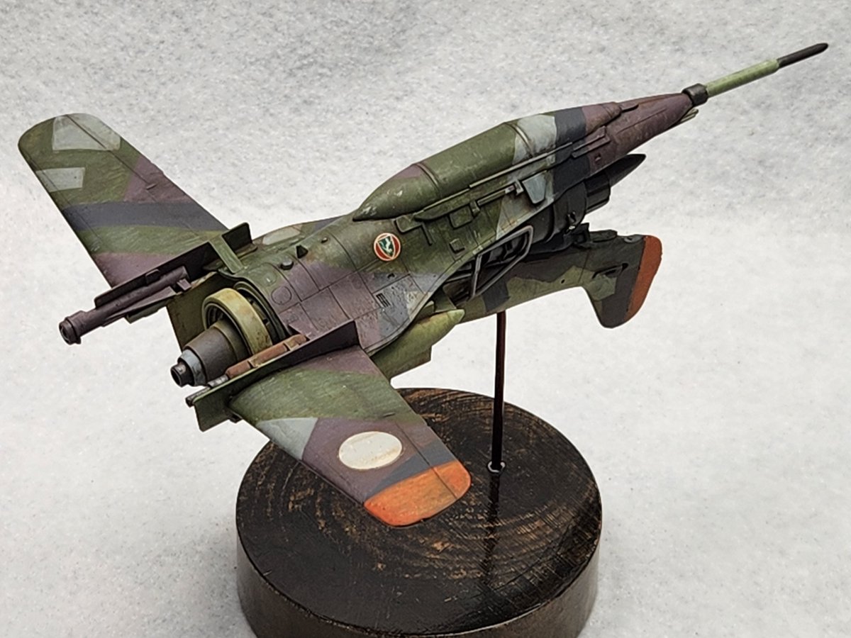 0IH20PnneLmWtQh's tweet photo. 完成しました。
Fw190とFｰ2 からできた。
戦闘機です。 https://t.co/Ec3atthSki
