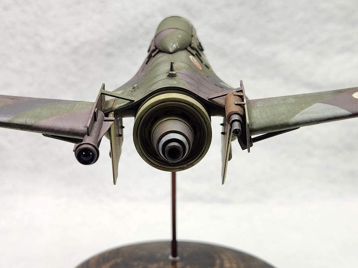 0IH20PnneLmWtQh's tweet photo. 完成しました。
Fw190とFｰ2 からできた。
戦闘機です。 https://t.co/Ec3atthSki