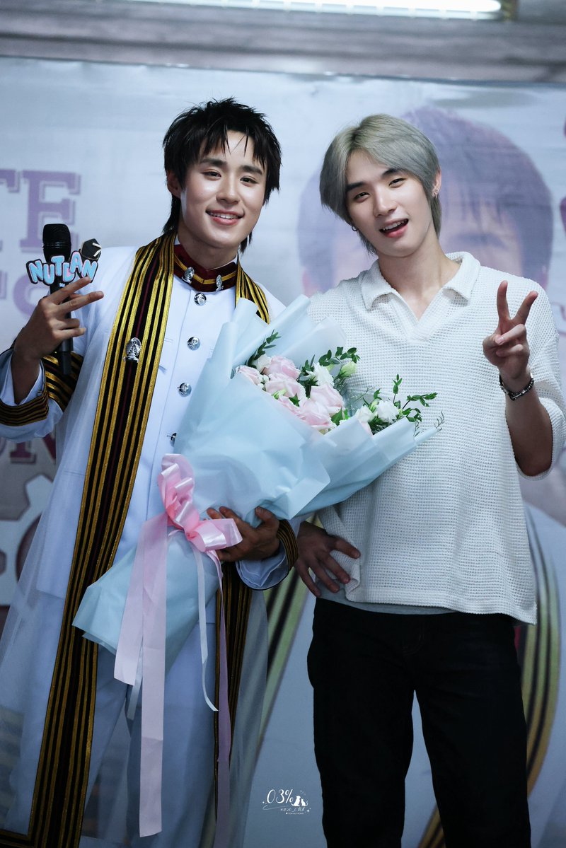 1620_03NH's tweet photo. 261002 

CELEBRATING NUTDAN
#GraduateNutdan

@nnutdan
@hongshihoshi03 

#nnutdan 
#hongshihoshi 
#LYKN https://t.co/P6916At1pZ
