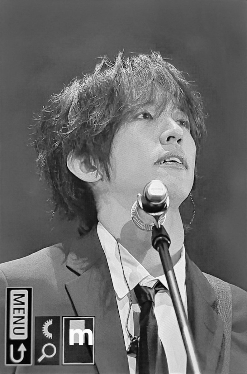 e1asticband's tweet photo. 이승윤 진짜 미남통 오져서 이 정도면 공연 전이나 끝나고 나서나 다 타이레놀 하나씩은 나눠주고 보내야 하는 거 아닌가 싶음 https://t.co/NKd48Yr2K7