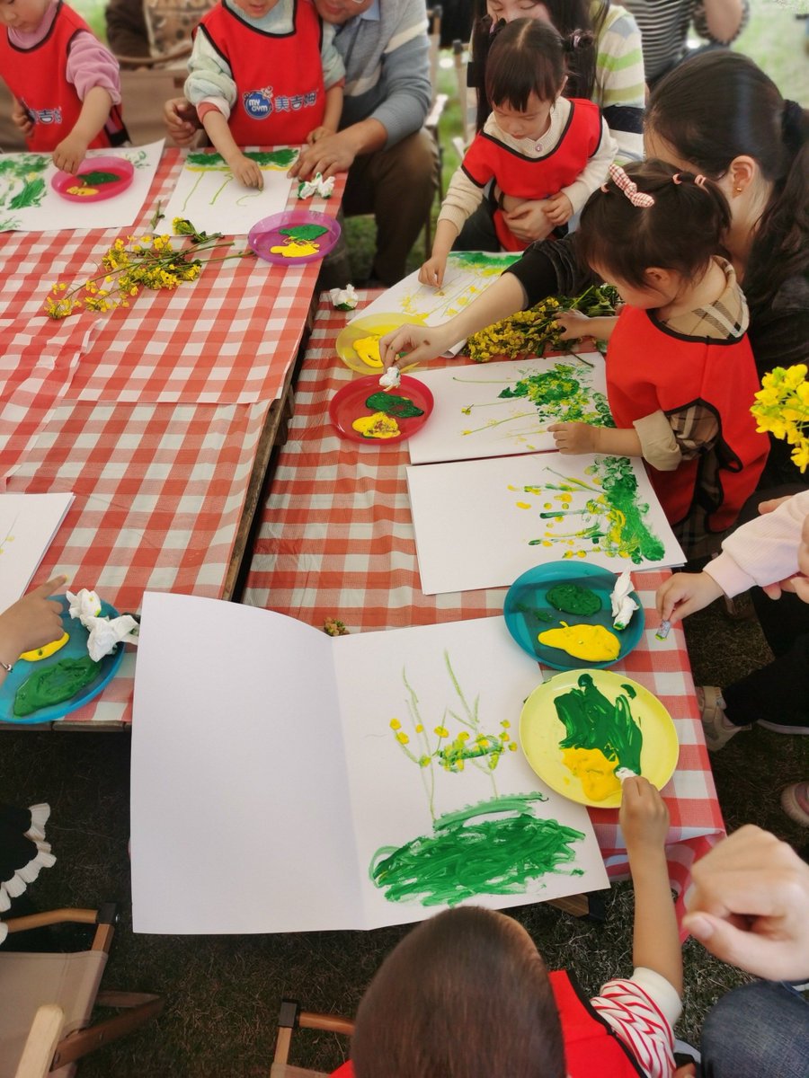 Kinnairdqs's tweet photo. Sumérgete en la magia del arte local en nuestro taller de acuarela este fin de semana. No te pierdas esta oportunidad de crear tu propia obra maestra con artistas expertos!， https://t.co/sP7HrssCV2