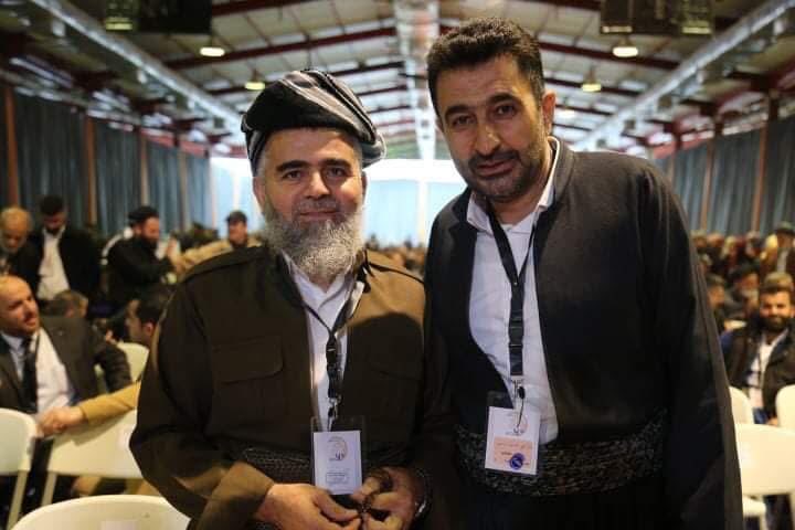 KurdistanWatchA's tweet photo. قلق كردي من عودة النفوذ السني وبروز سلطة مركزية في العراق

قال د. دارا محمد أمين، عضو المجلس التأسيسي لـ«جماعة العدل الكردستانية»، إن هناك مخاوف كردية من عودة السنة إلى موقع النفوذ السياسي في العراق، محذراً من أن ذلك قد يهدد صيغة إقليم كردستان.

وأضاف: «أنا مسلم سني، لكنني أقول هذا للتاريخ: إذا عادت السلطة إلى السنة، فلن يبقى كيان الإقليم، وعلى الكرد الحفاظ على تحالفهم مع شيعة العراق».

وتابع أن عودة السنة إلى السلطة، بدعم من تركيا وسوريا ودول الخليج، قد تؤدي إلى تشكيل حكومة مركزية شبيهة بنظام صدام حسين