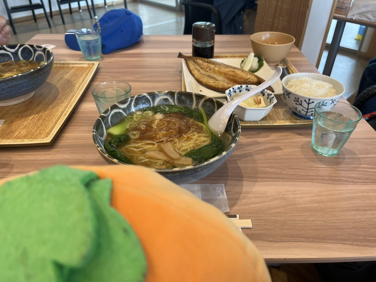 karoten_100's tweet photo. 9月も(ﾟ∀ﾟ)

おいしいモノを
たくさん食べました(°▽°)🥕

#9月を写真4枚で振り返る 
#焼肉 
#ふかひれラーメン
#ナポリタン
#黒部の月 
#クラフトビール
#道の駅 
#カロテン 🥕 https://t.co/vPgYqUMSWw