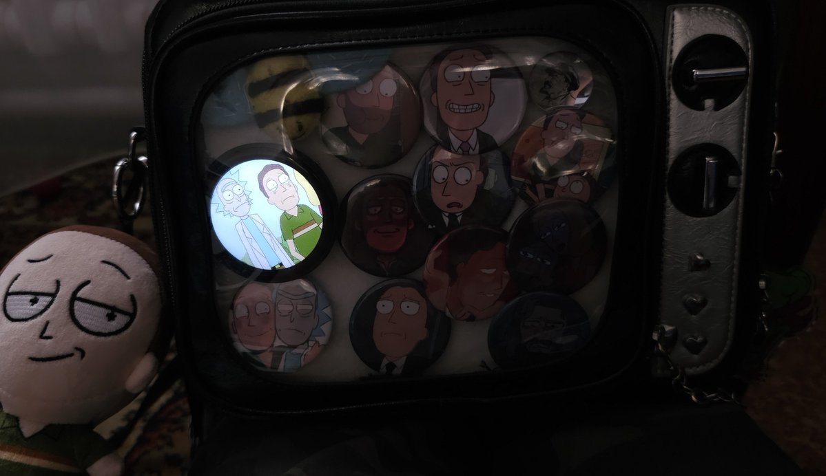 jugessy1's tweet photo. who is my boi?? #shitpost #jerrysmith https://t.co/OLCgTXp9bL
