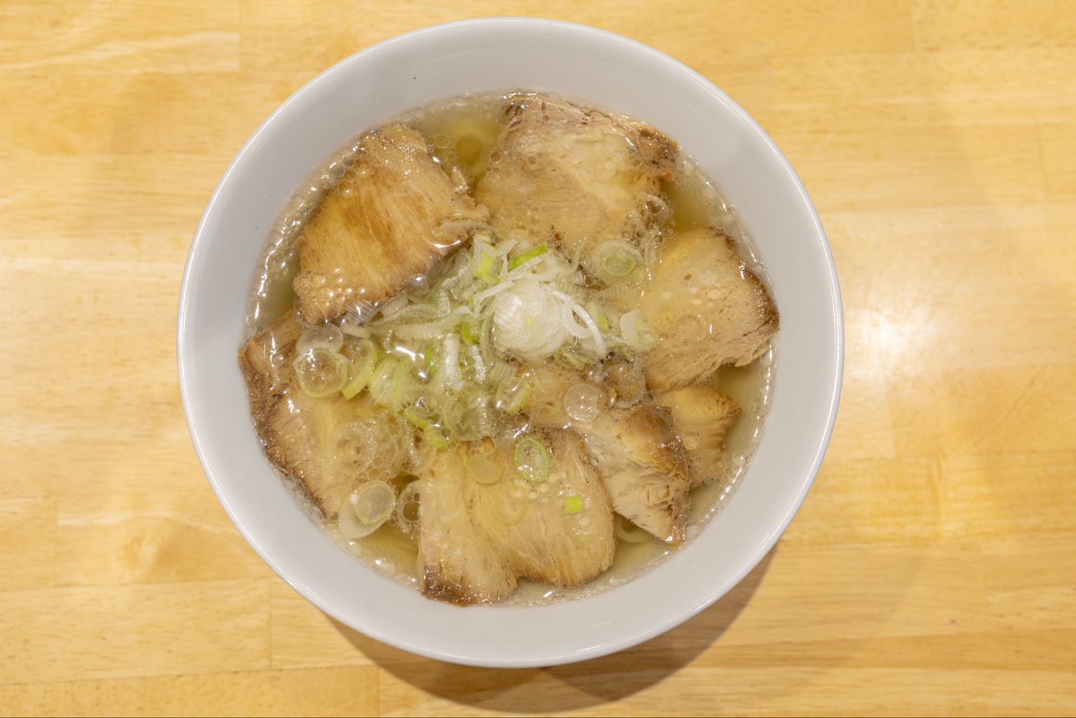 gkykam's tweet photo. 会津山塩チャーシュー🍜　
eosr6 mark2
rf35mm f1.8 https://t.co/r5sm1wFo6I
