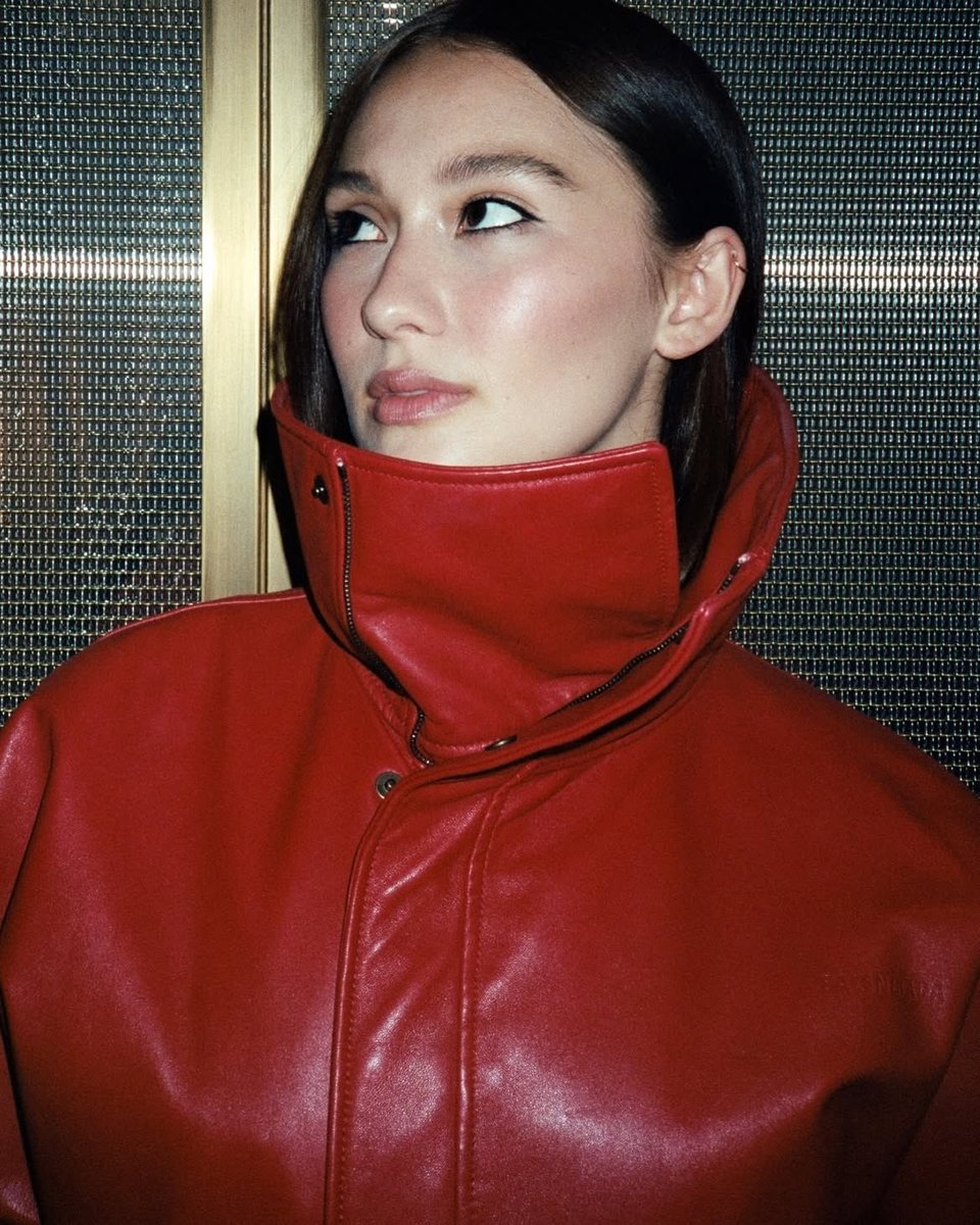 lolatungnews's tweet photo. 📷| More of Lola’s glam for the Balenciaga show 🤍✨

✽ via misha212 on Instagram https://t.co/4WSb3XZflr