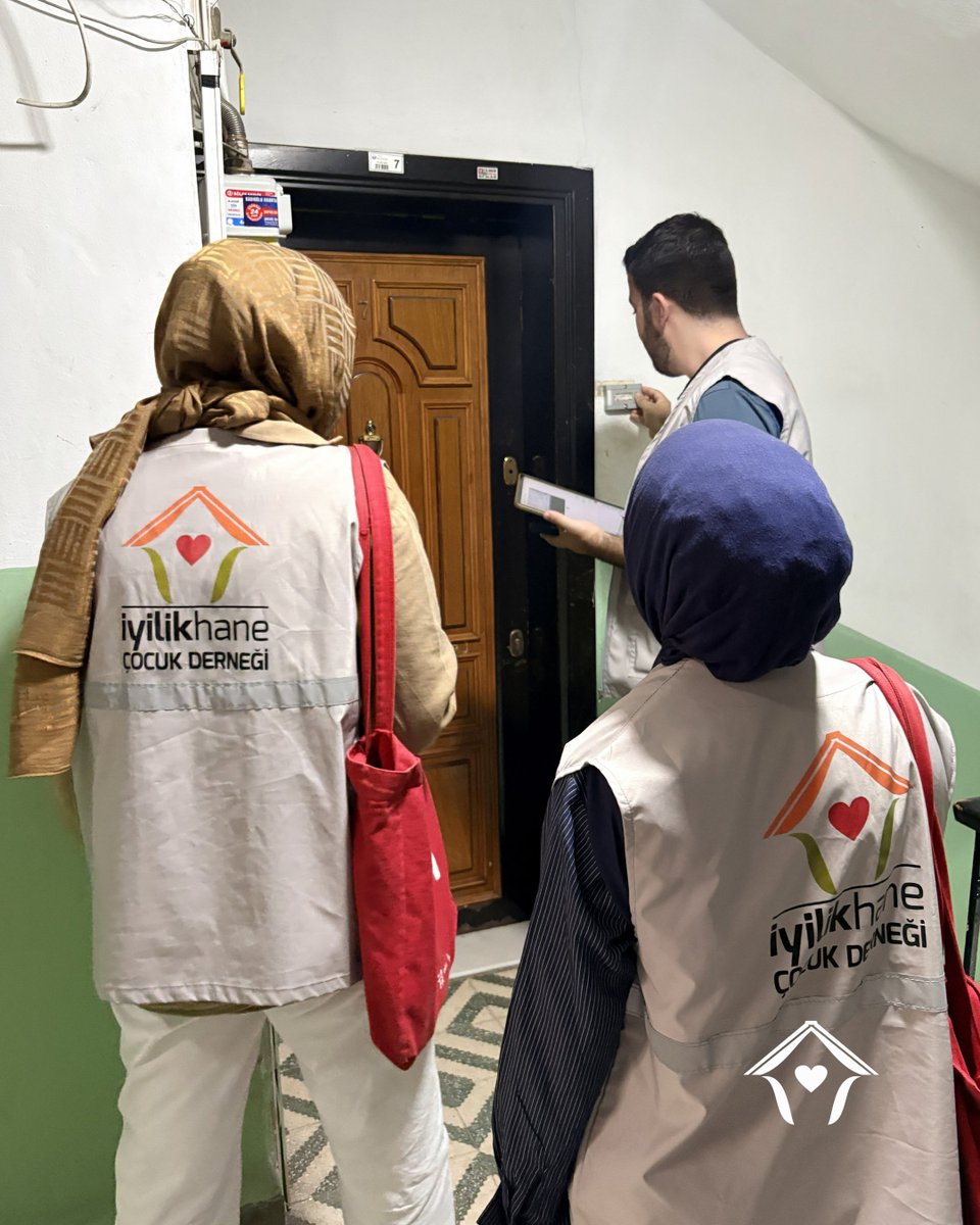 iyilikhane's tweet photo. Düzenli yardımlarımız yoksul ailelerin kira, fatura ve sağlık giderlerine destek oluyor. 🌱

Siz de zekat ve sadakalarınızla nice çocuğun hanesine iyiliği ulaştırın.✨ https://t.co/7wyGkqBmKL