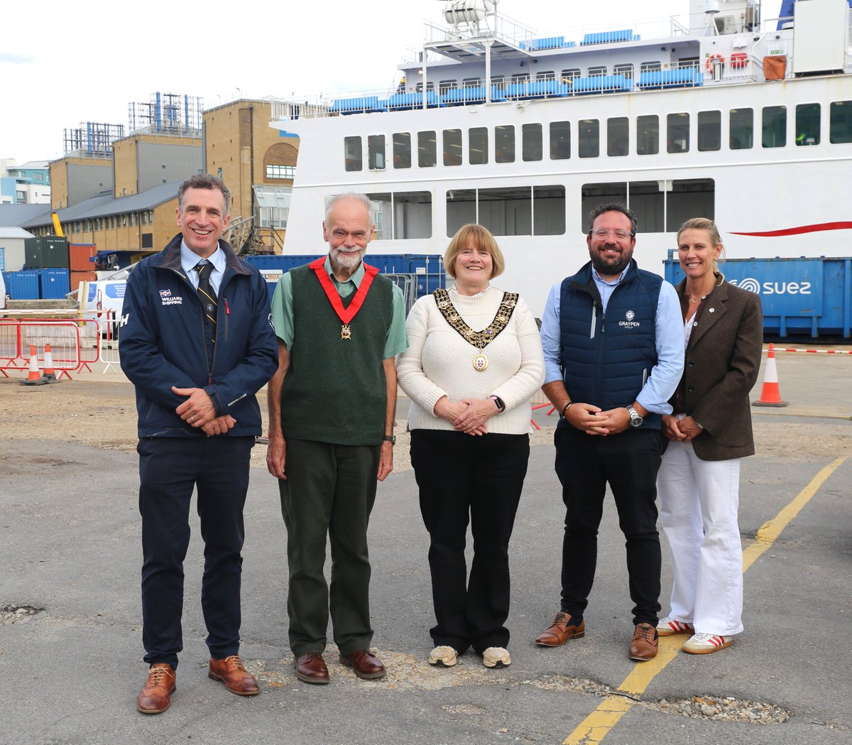 WillShipping's tweet photo. A great trip aboard Willfreedom with the Lord Mayor of Southampton, where we were able to showcase Southampton's busy waterfront from the water.⚓

Read the full story:  https://t.co/tWOIdnh4xe

#WilliamsShipping #Willfreedom #SouthamptonDocks https://t.co/JIOLcWFB9d
