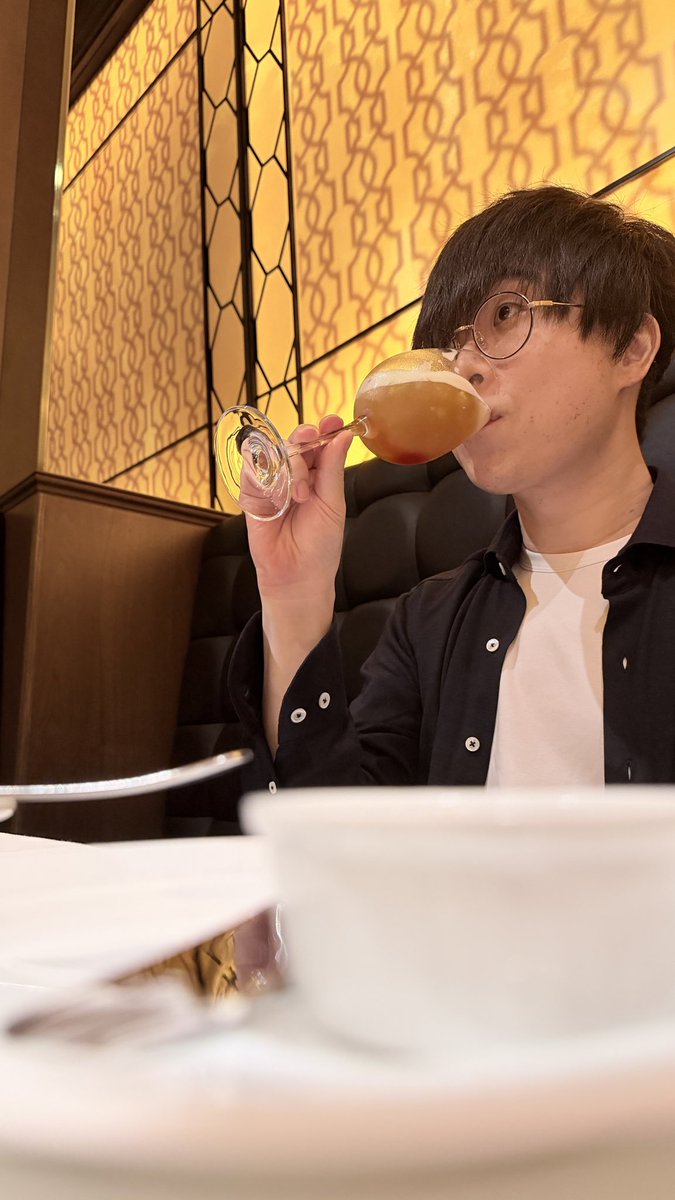 guccinishiguchi's tweet photo. 41歳なりました
ベンジャミンステーキハウス六本木

ミッドタウンの前で知らないオバチャン同士が殴り合いしてても誰も止めない夜でした https://t.co/8wFrgHUhxk