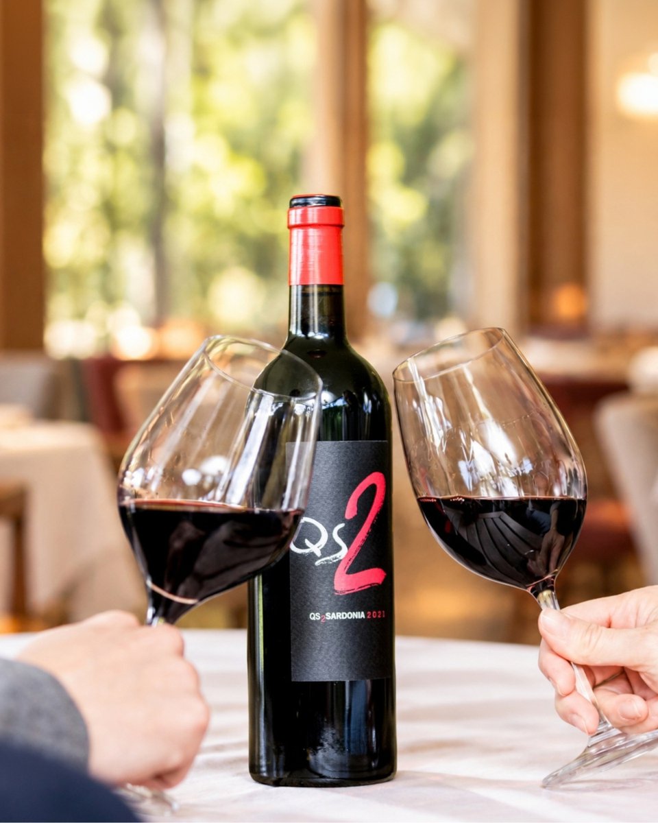 QuintaSardonia's tweet photo. Vuestro restaurante preferido y un buen maridaje para #QS2, un vino de gran longitud, con marcada mineralidad y un perfil muy frutal. ¡Chin Chin!
.
.
#GrupoTerrasGauda #SomosTerrasGauda #QuintaSardonia #ValledelDuero #winery #redwine #wine #winemoments #winelovers #winewinewine https://t.co/O8t1LQLNTg