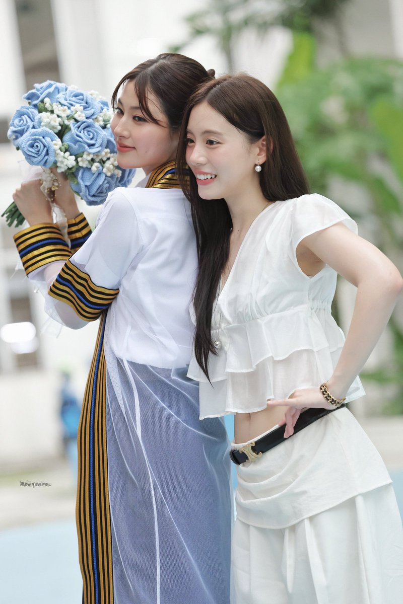 sunwavest's tweet photo. i love you my beloved pahnfond..... https://t.co/3PNbCxoTQq