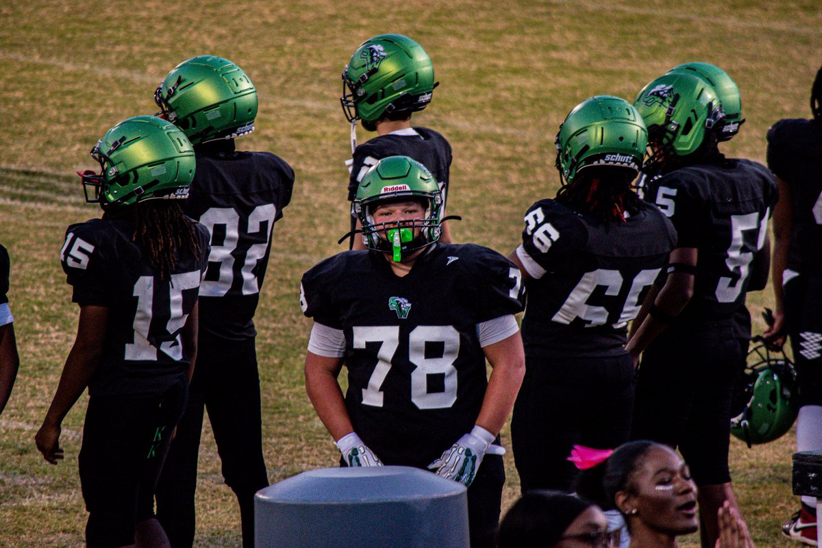 KW_Trenches78's tweet photo. 🏈#78 taking care of business….@SWGHS_Football https://t.co/gJEOP0iofr