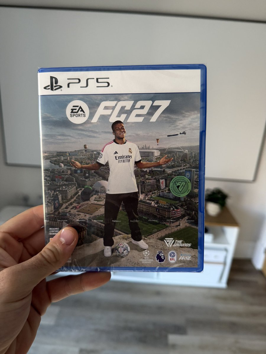 Itshaber's tweet photo. lil giveaway!  🤑

Like this post to win a copy of FC27 or tag a mate that doesn’t have it yet! 

Winner must be following so I can dm for address to ship it! 

(My bad forgot I had this meant to give it away last week) https://t.co/fAlS2kZ7DI