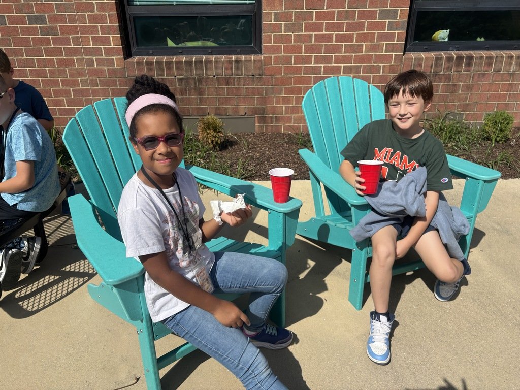 ButtsRoadInt's tweet photo. Congratulations to our September Students of the Month! 🌟 These students are https://t.co/RWZ5dfGEAR by showing kindness, responsibility, hard work, and positive choices each day. We are so proud of you!  🦅✨ https://t.co/NGaM232Xel