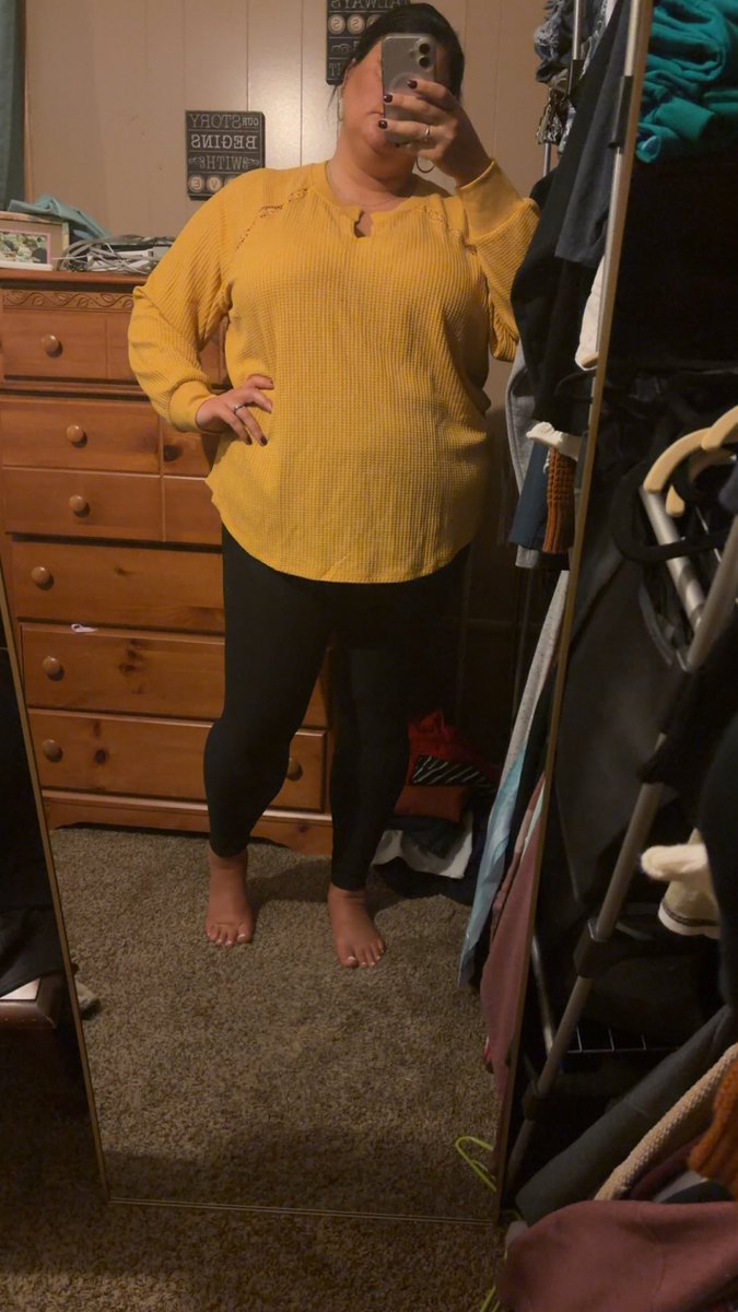 Ashleyns814's tweet photo. Comfy can still be cute 🥰 Happy Friday! https://t.co/gwQTrHEQ9F