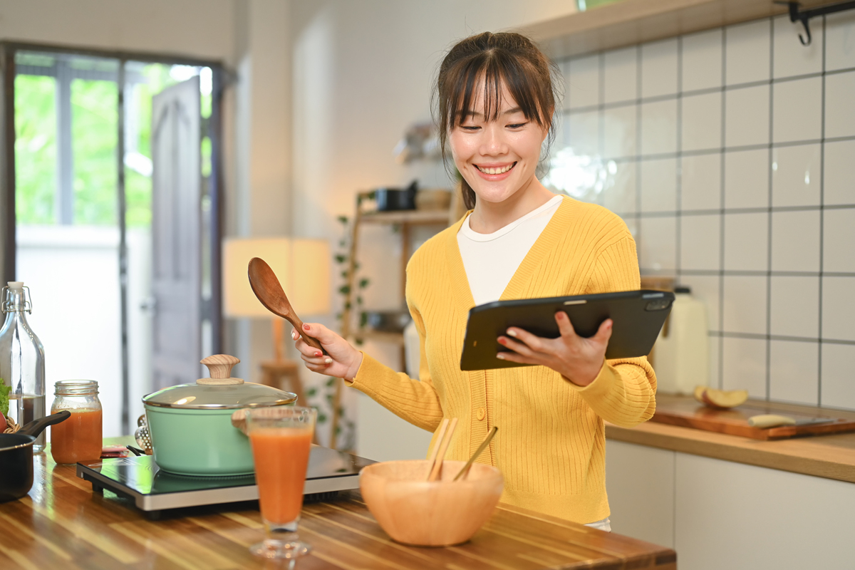 Readmanvv's tweet photo. Hace un ao pedía comida para llevar todos los días, ahora cocino mis propios platos y me salen más ricos que nunca ， https://t.co/05sicrGMzs